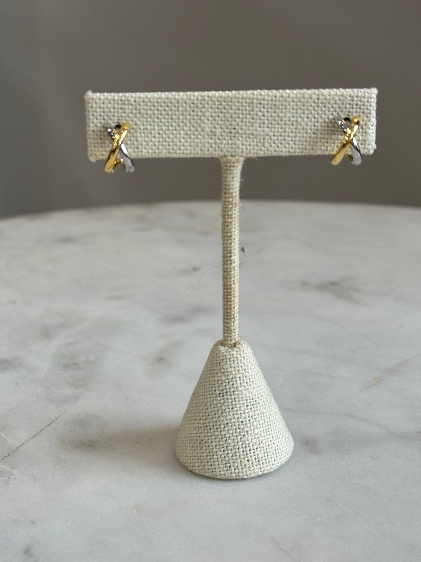 Small Criss Cross Huggie