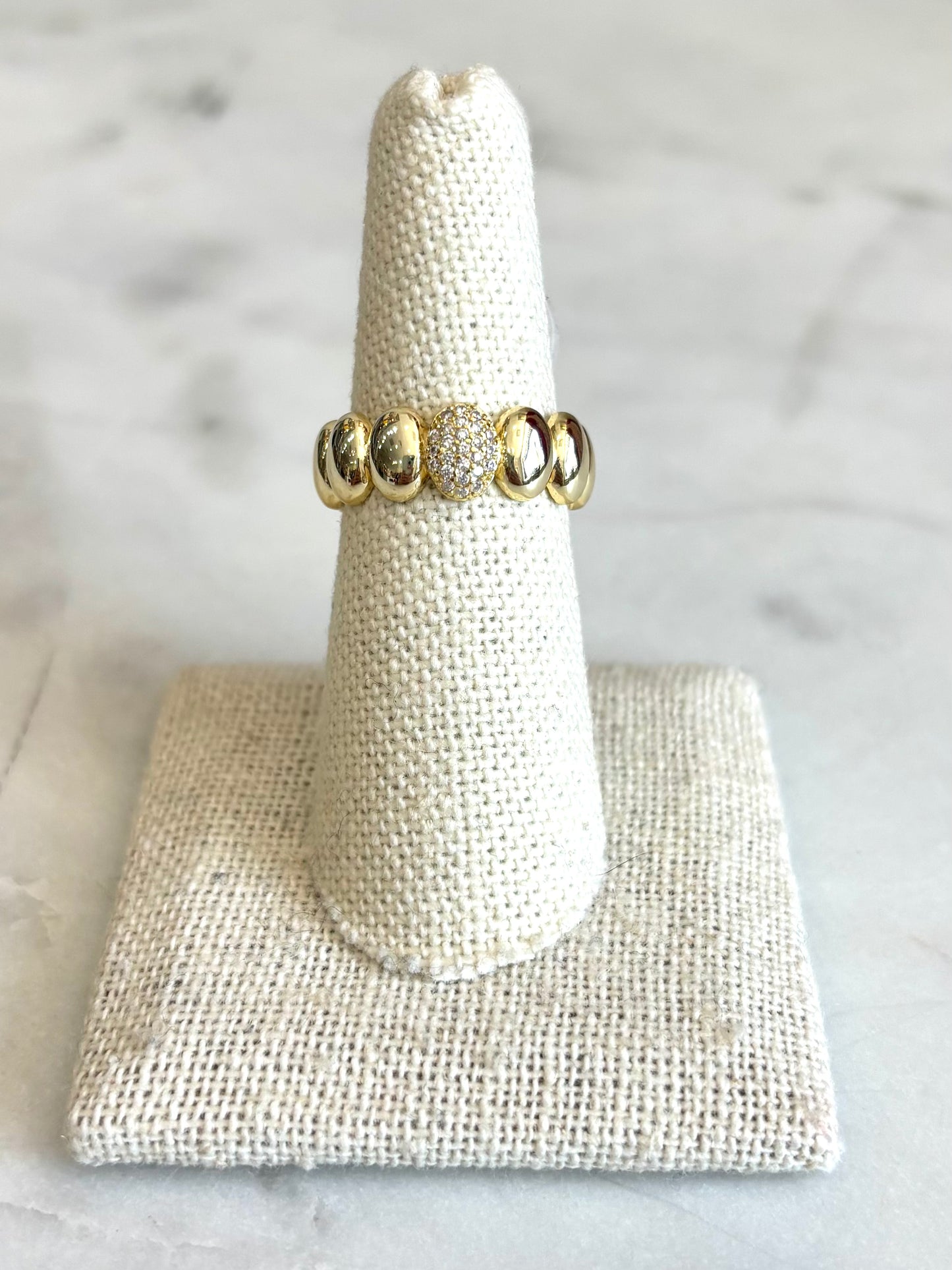 Oval Bubble Band Gold