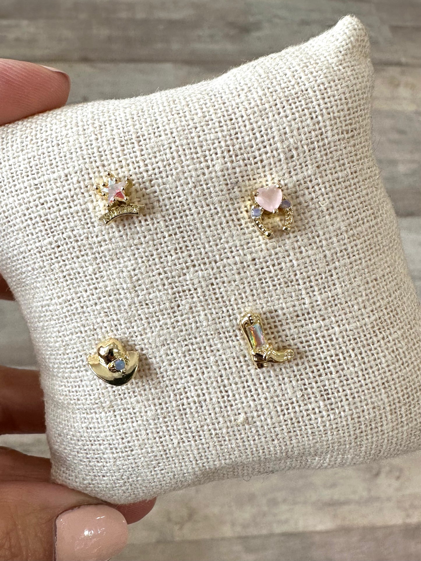 Cowgirl Stud Set