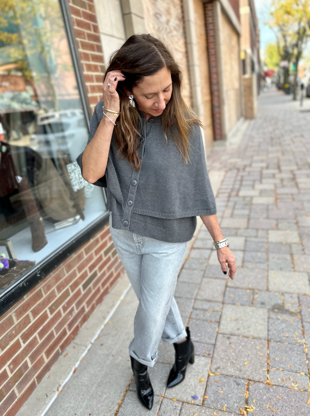 Double Cape Sweater Gunmetal