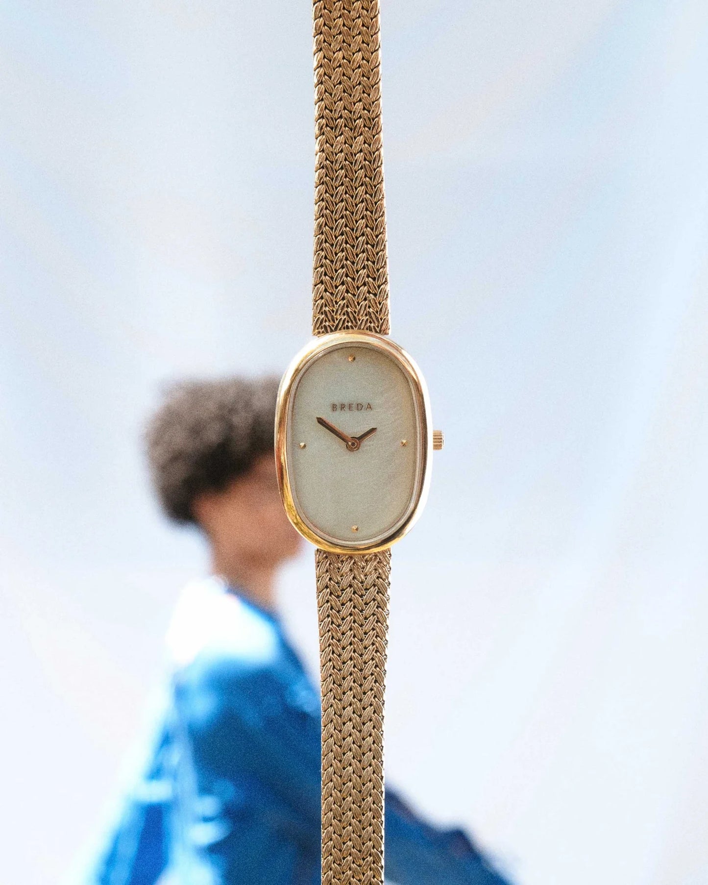 Jane Tethered Gold Mesh