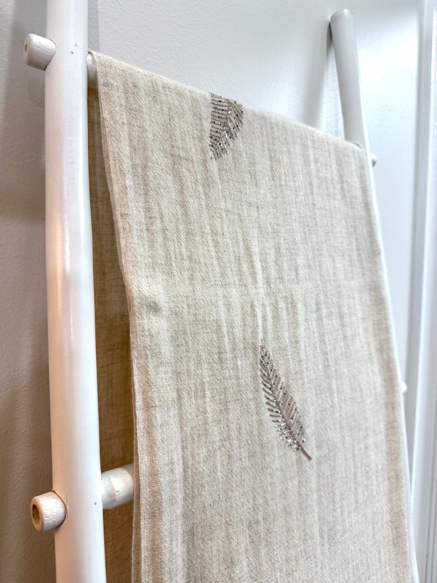 Oatmeal Feather Wrap