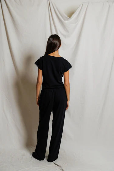 Pearl Vneck Black