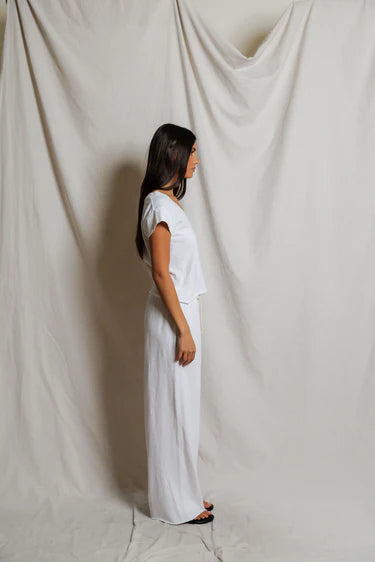 Pearl Vneck White