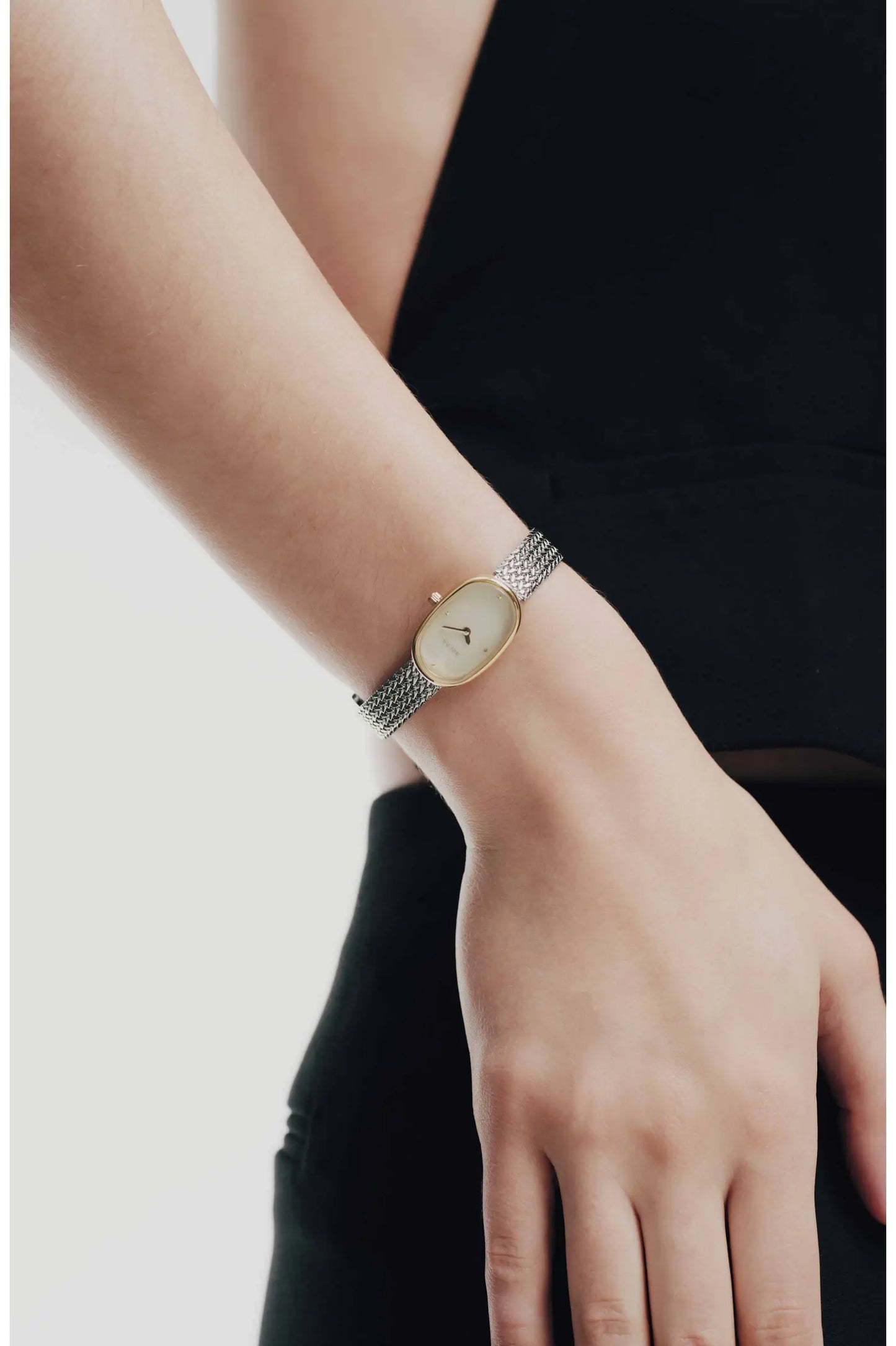 Jane Tethered Mesh Strap Watch, 18mm
