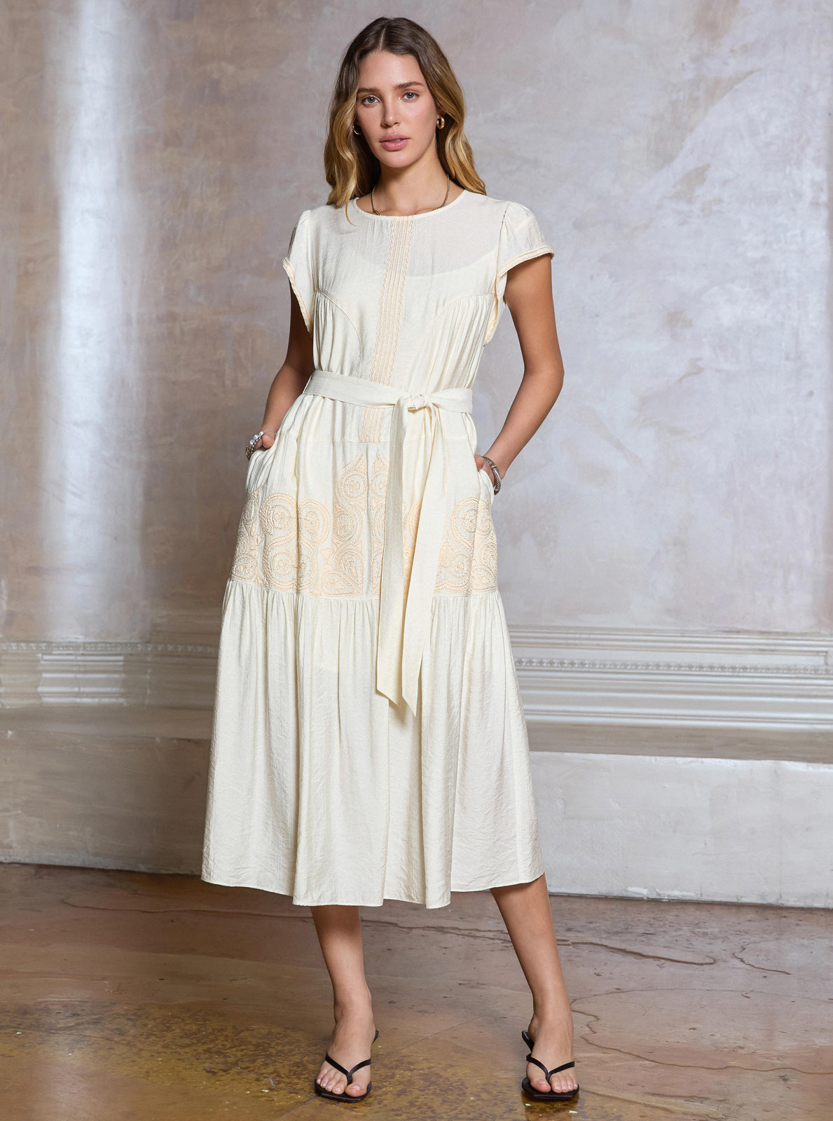 Boho Embroidery Cap Sleeve Midi Dress