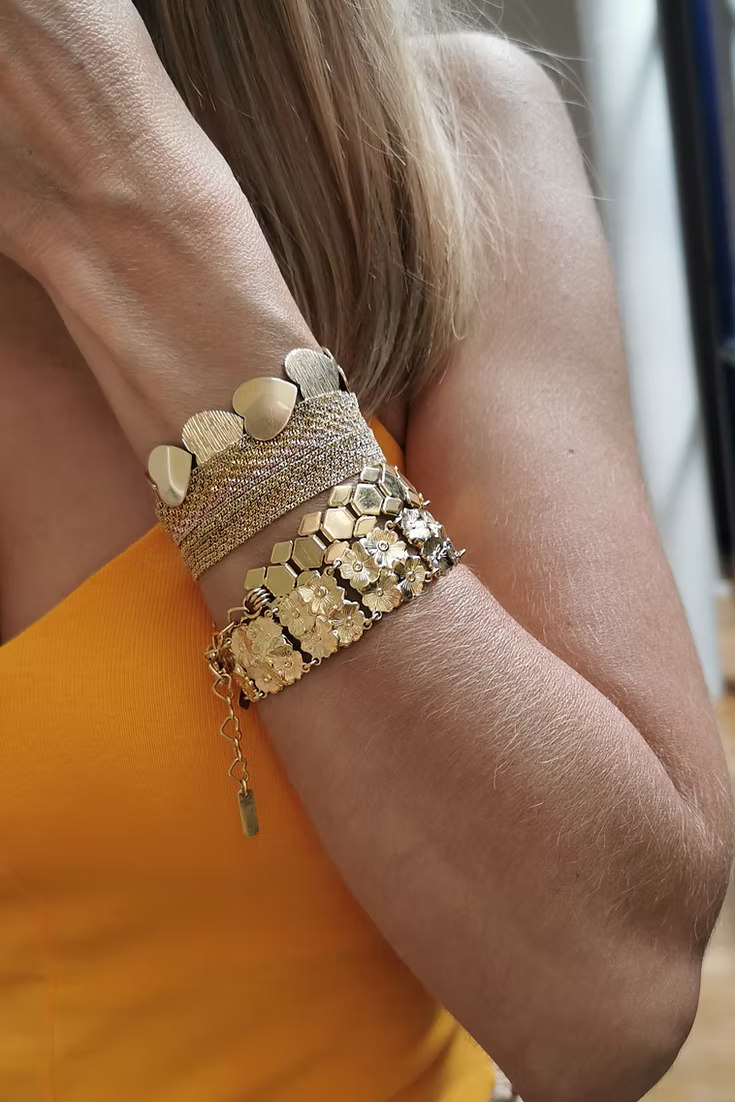 Semi Flower Bracelet