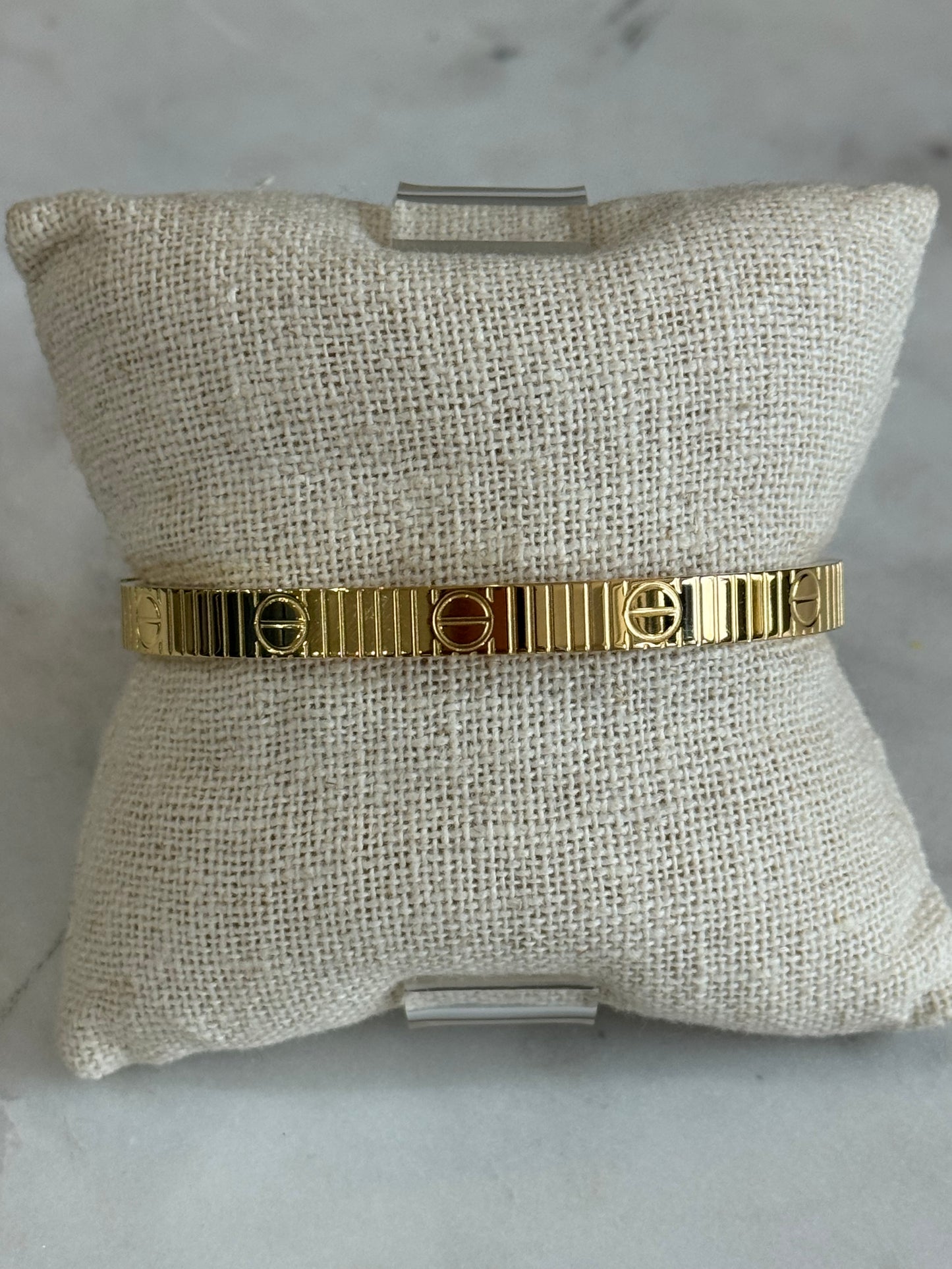 Echo Ridge Bracelet