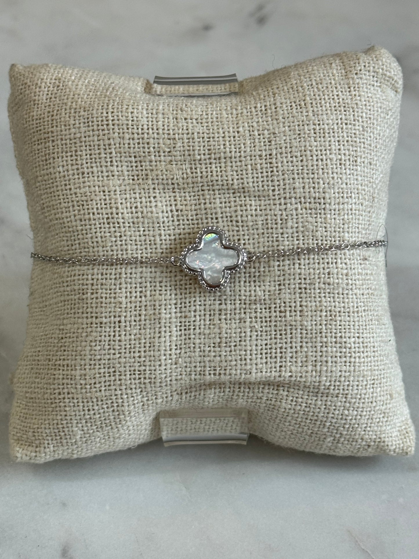 Single Petite Ali Clover Bracelet