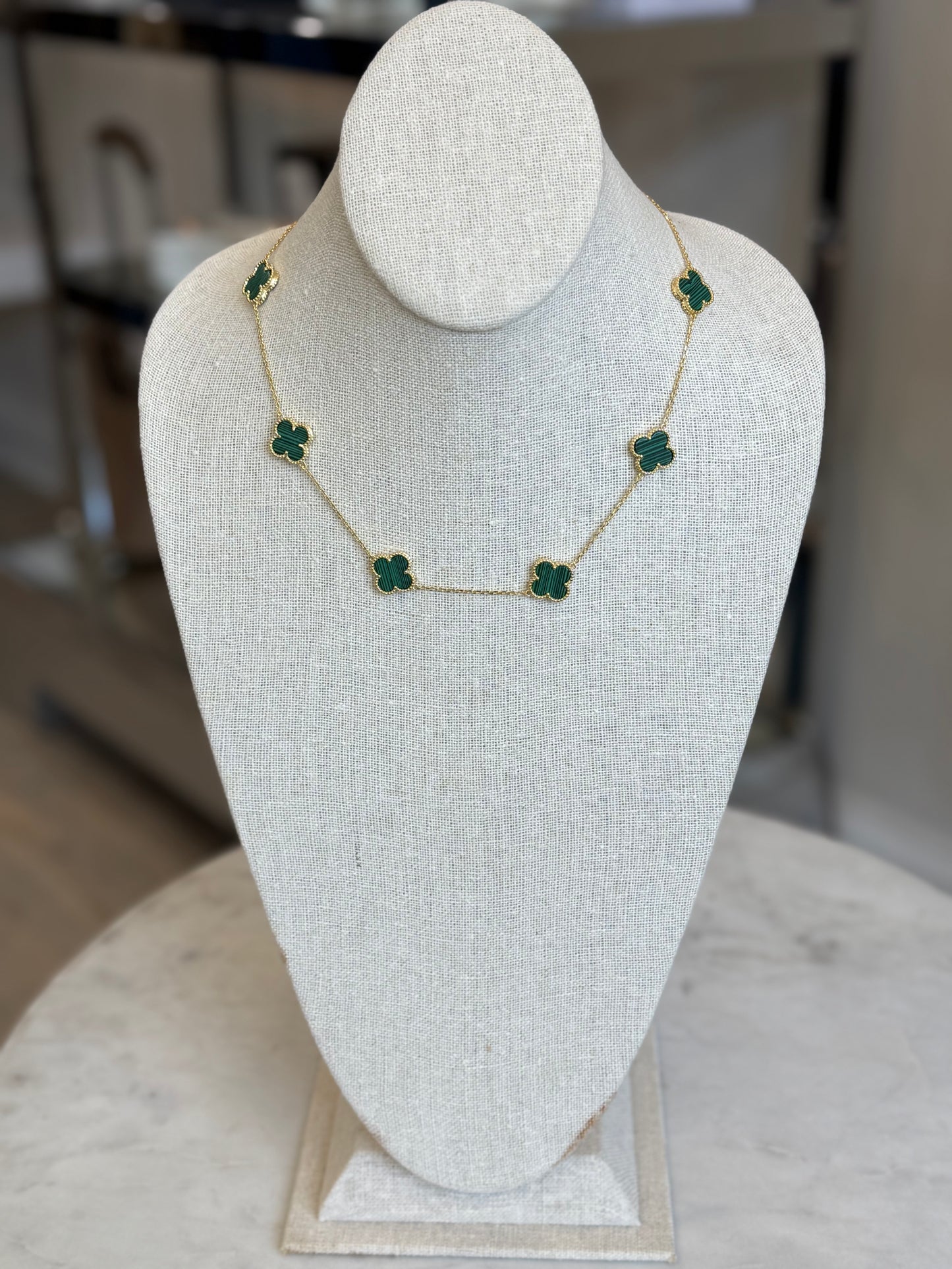 Ali Clover Necklace Short