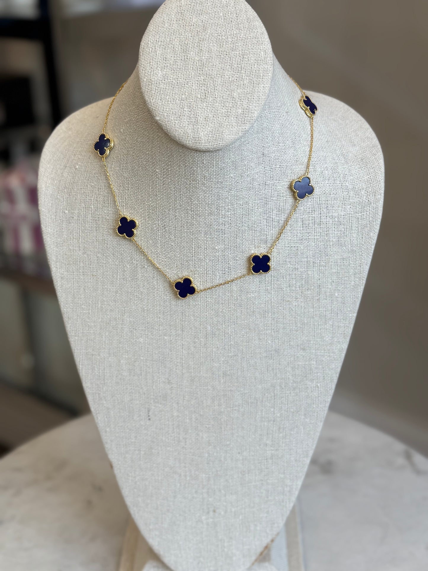 Ali Clover Necklace Short