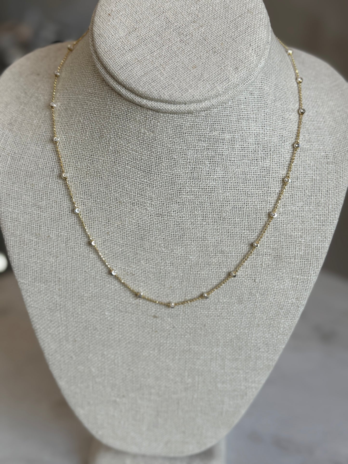 Dottie Sparkling Chain