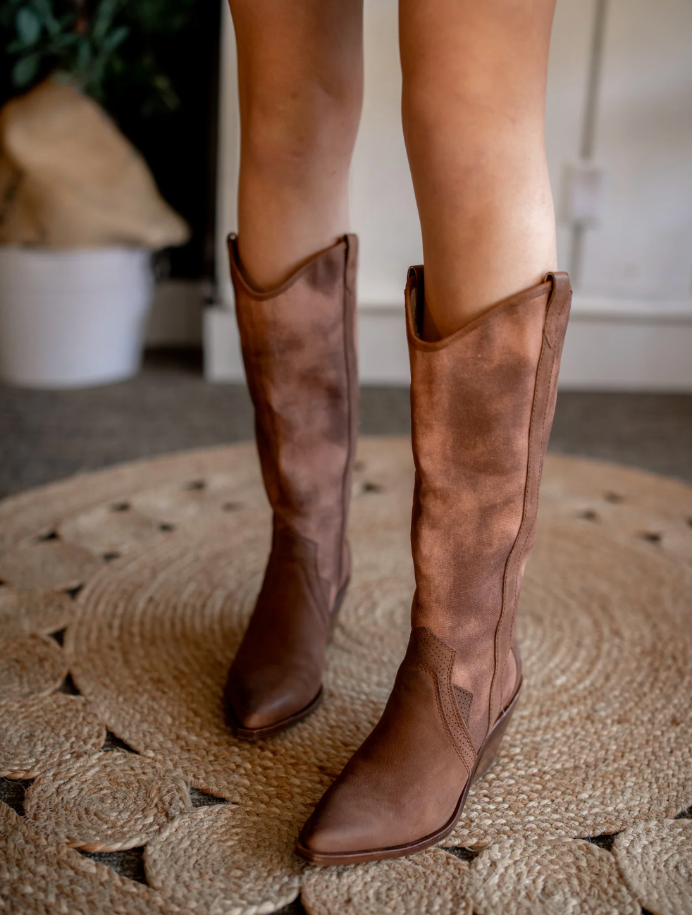 Navene Chocolate Leather Boots