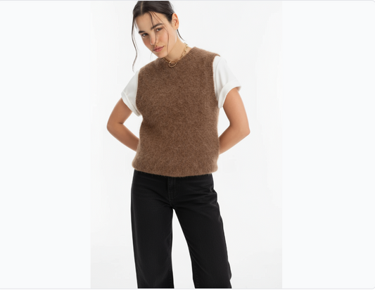 Aplaca Knitted Vest Chocolate