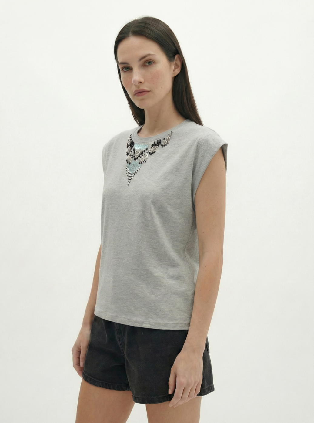 Thiris Short Sleeve Tshirt