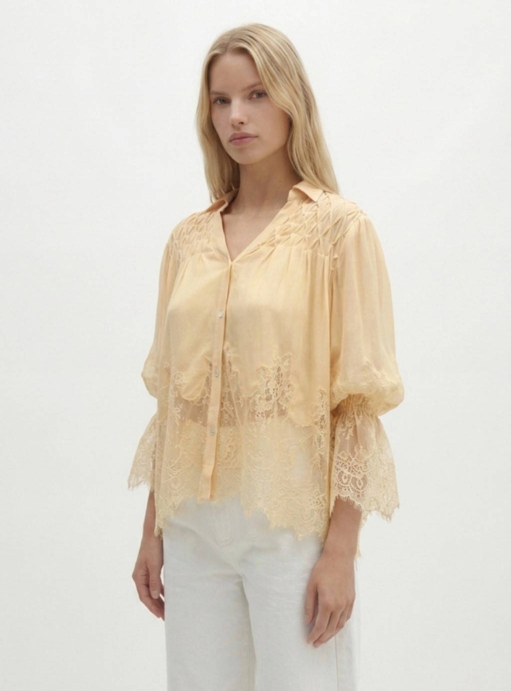 CRISTY | Short-Sleeve V-Neck Shirt with Lace Detail