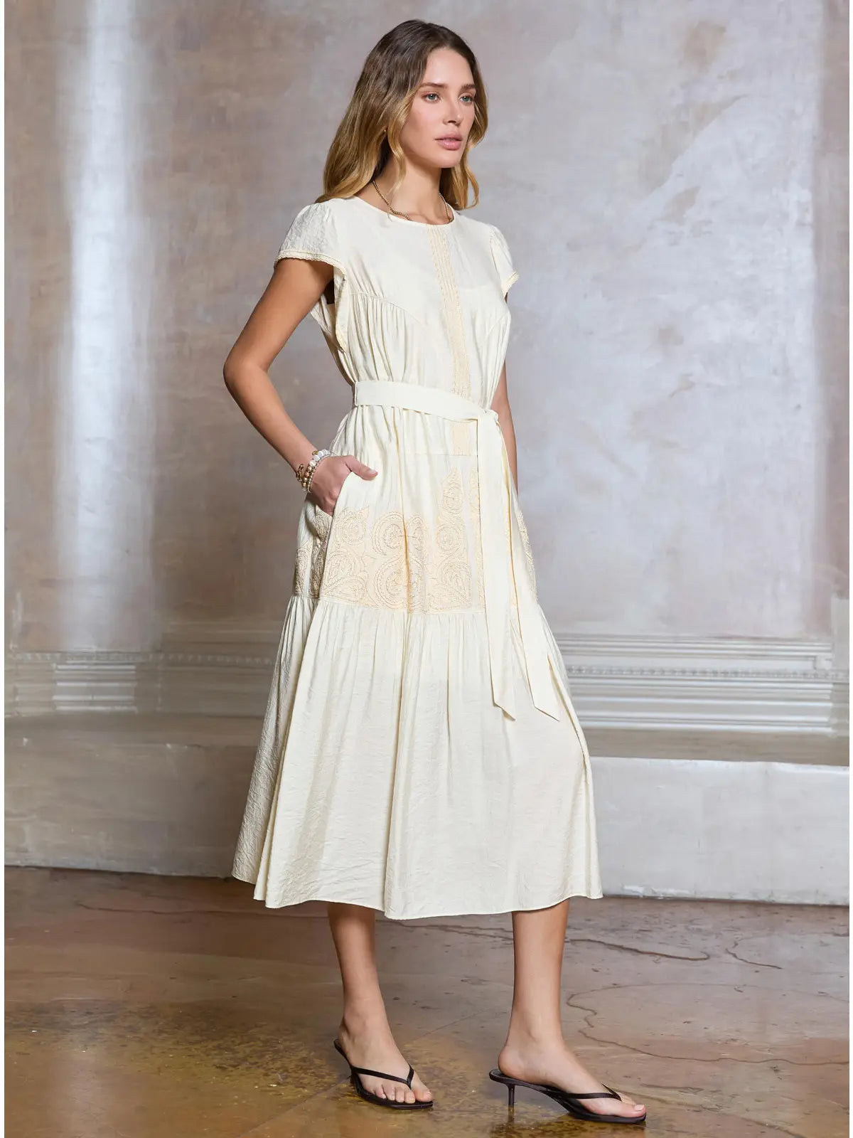 Boho Embroidery Cap Sleeve Midi Dress